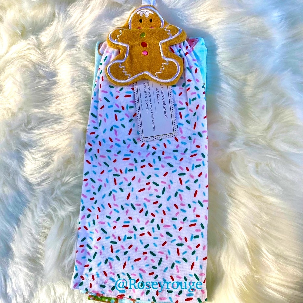 SOLD—NWT New Cupcakes & Cashmere Gingerbread Kitchen Towels Sprinkles, Set of 2